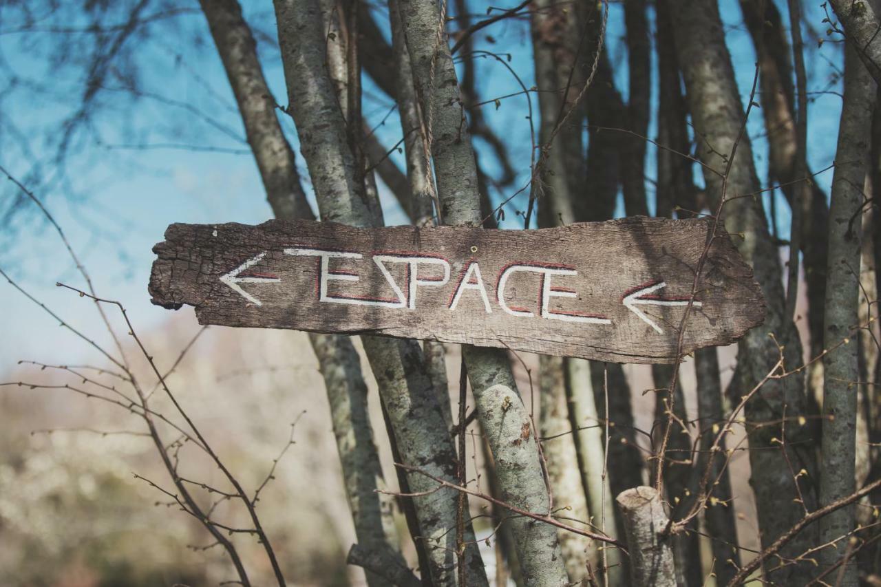 Voyage Spatio-Temporel Poussanges Kültér fotó
